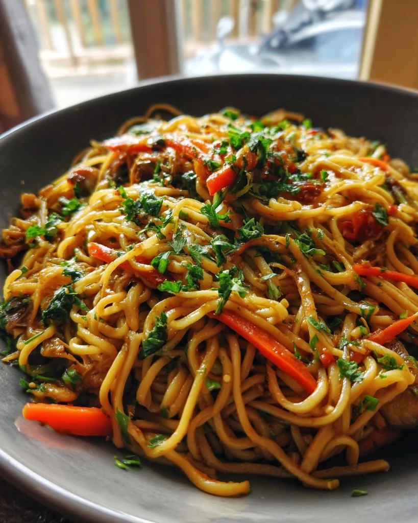 Pittige Thaise Noedels met Groenten: Perfect voor elke maaltijd!