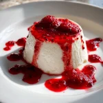 Griekse yoghurt panna cotta met frambozensaus