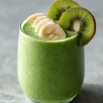 Groene smoothie met spinazie, kiwi en banaan voor meer energie!