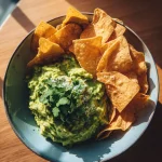 Guacamole met knapperige tortillachips